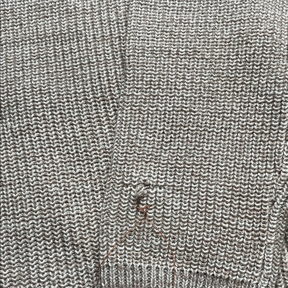 Hasting & Smith Women's Beige V-Neck Sweater - Picture 3 of 7